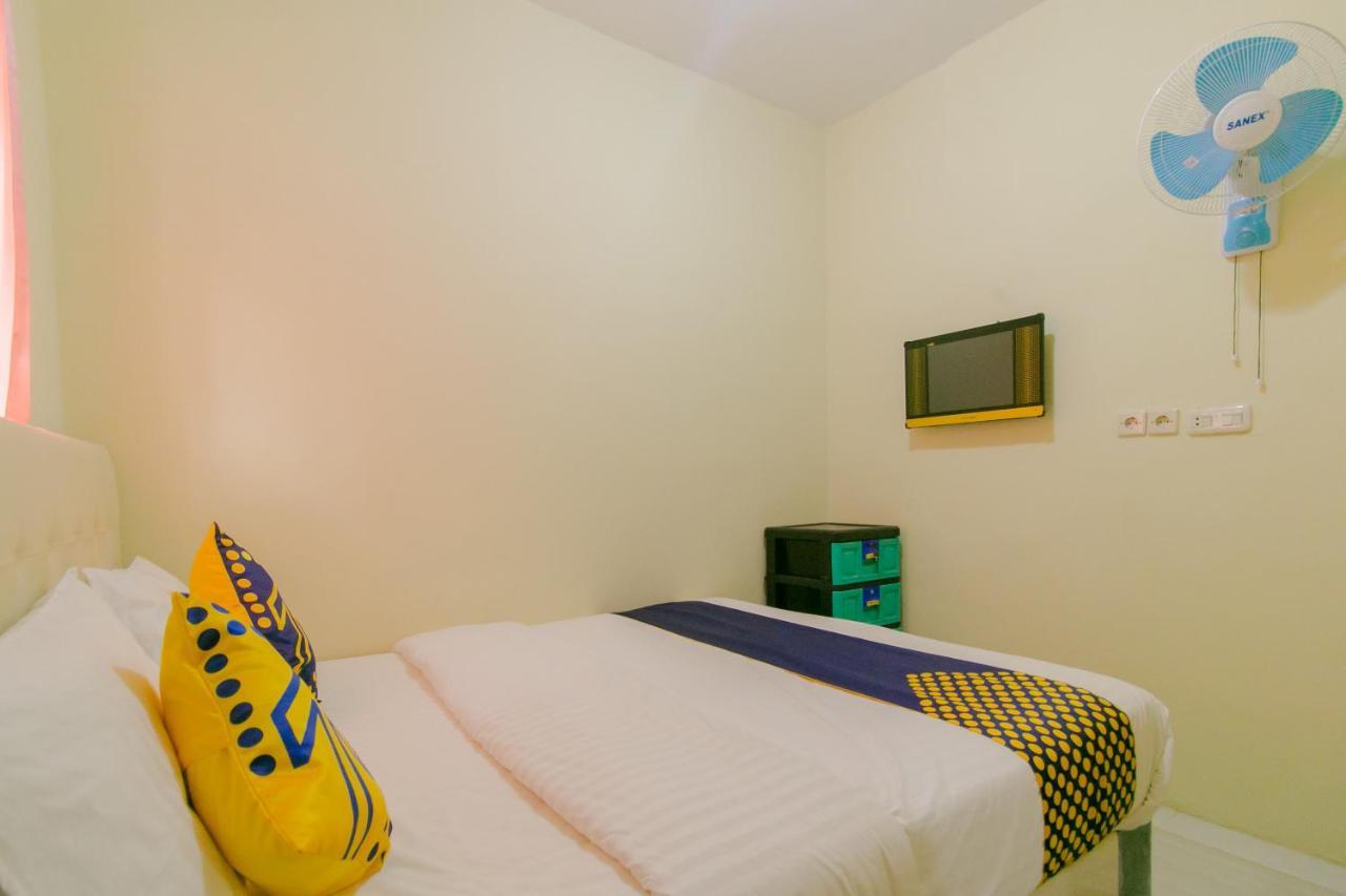 Ayu Homestay Syariah Sukabumi Esterno foto